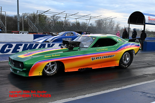 Daniel Cottrell - Glass Chariot' (near lane) vs 
Chance Biffle - 'Bad Intentions' (far lane)